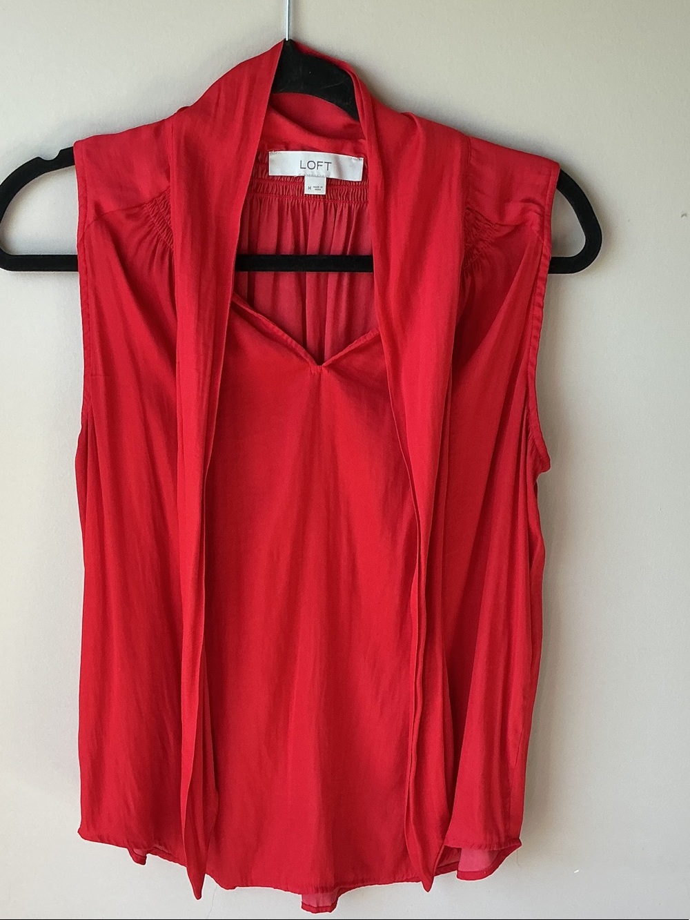 LOFT Red Sleeveless Tie-Neck Blouse